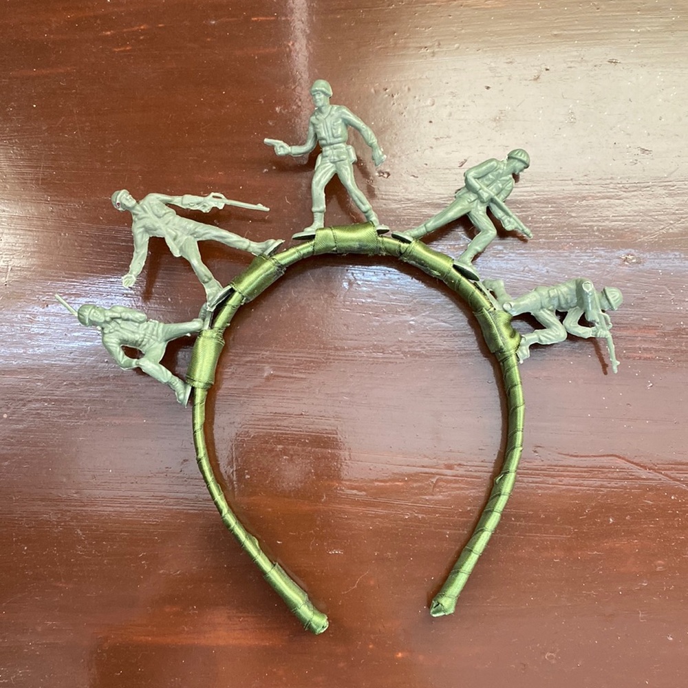 ‼️ BLIZZARD SALE ☃️‼️ Toy Story Green Army Guy Headband